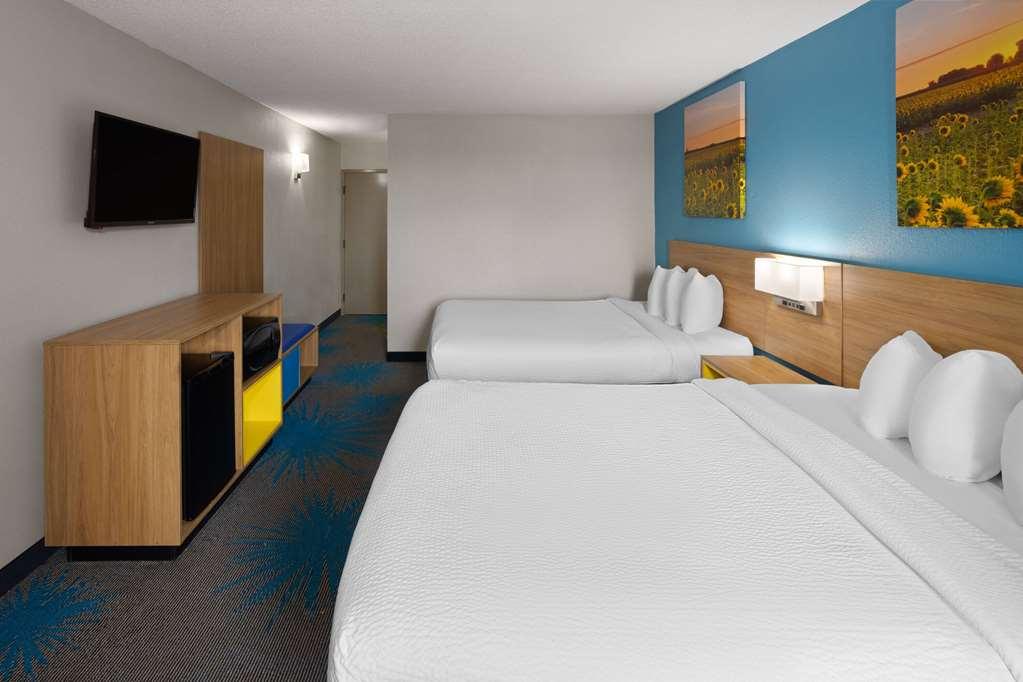 Days Inn & Suites By Wyndham Northwest Indianapolis Pokoj fotografie