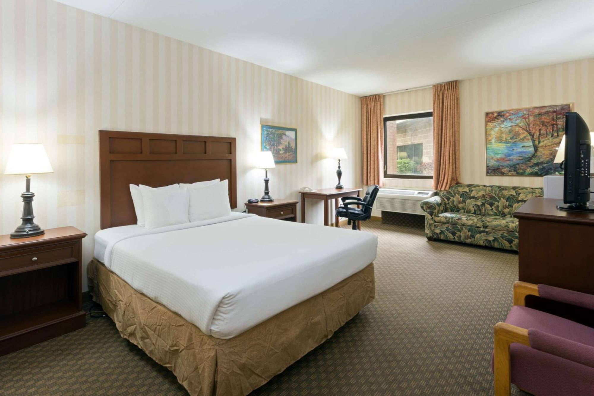 Days Inn & Suites By Wyndham Northwest Indianapolis Exteriér fotografie
